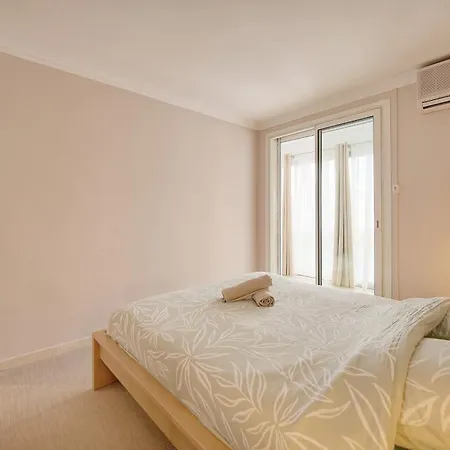Apartmán - Parking - 10min - Vca *