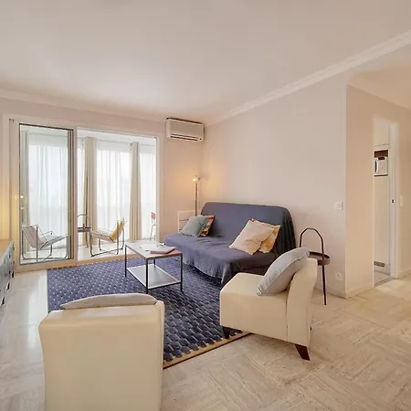 Apartmán - Parking - 10min - Vca *